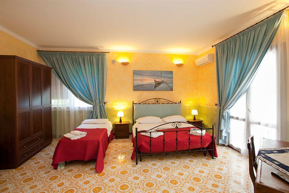 Kunesias B&B Cinisi Luaran gambar